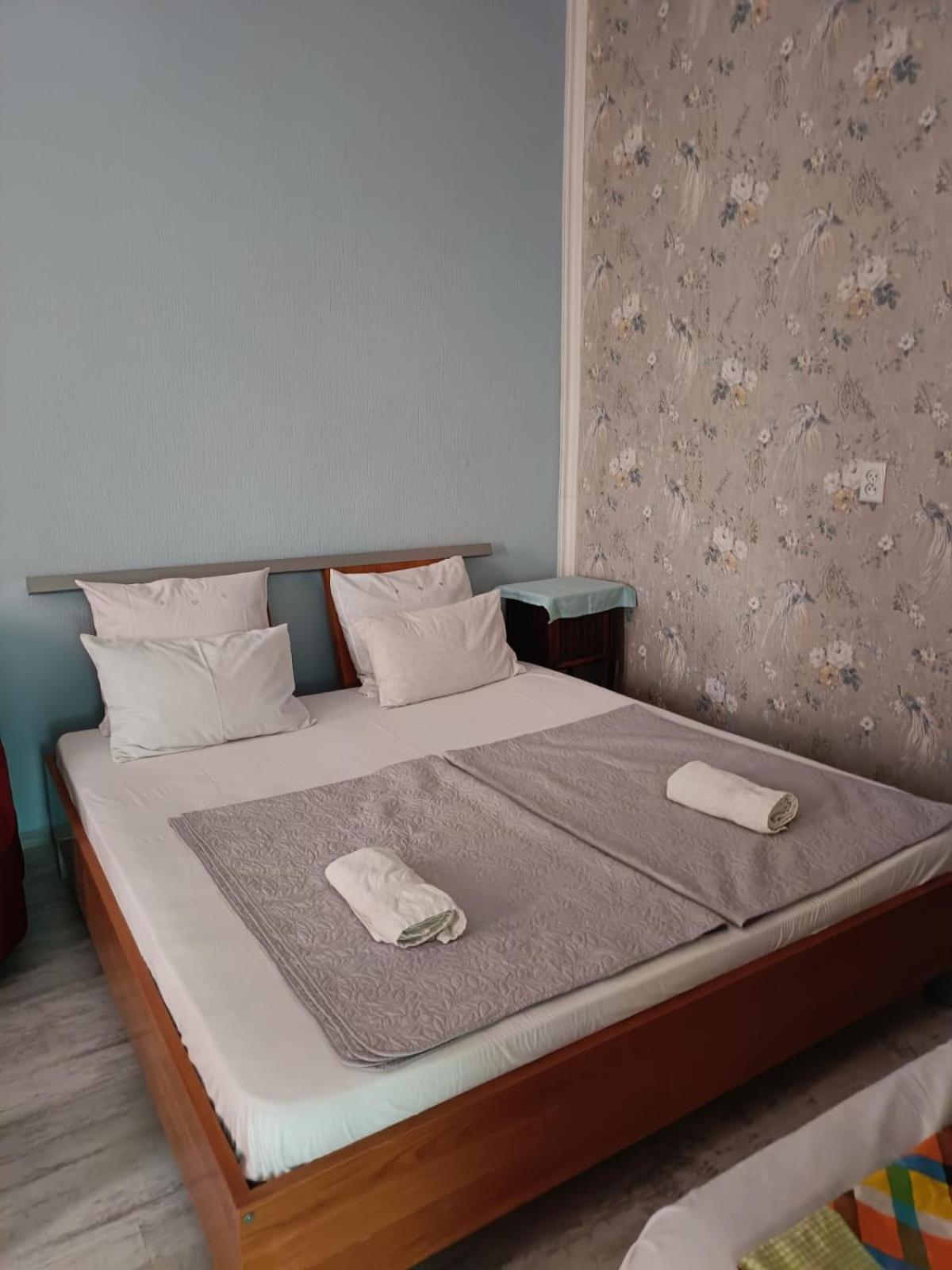 Guest House Nise Tiflis Dış mekan fotoğraf