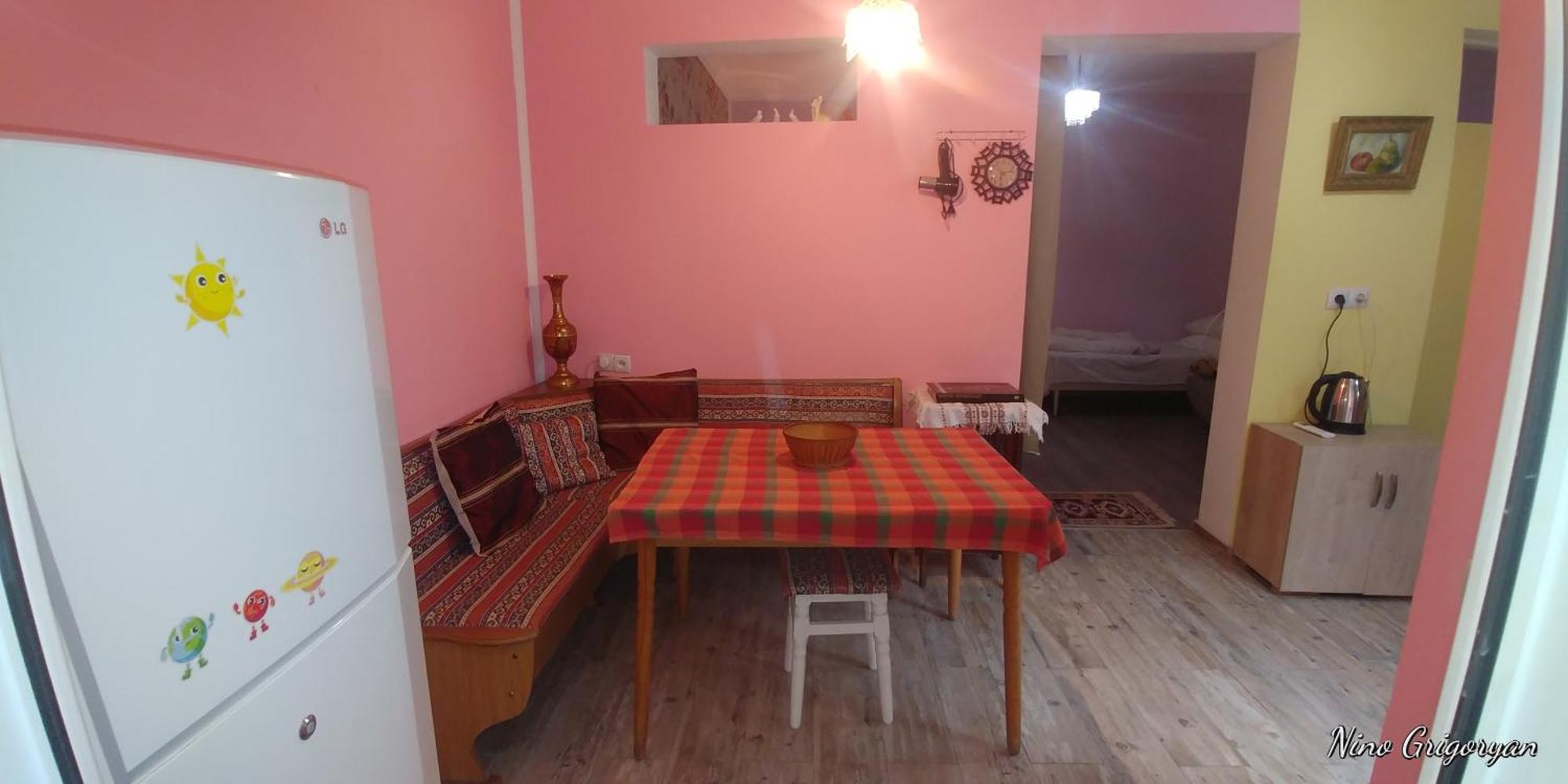 Guest House Nise Tiflis Dış mekan fotoğraf