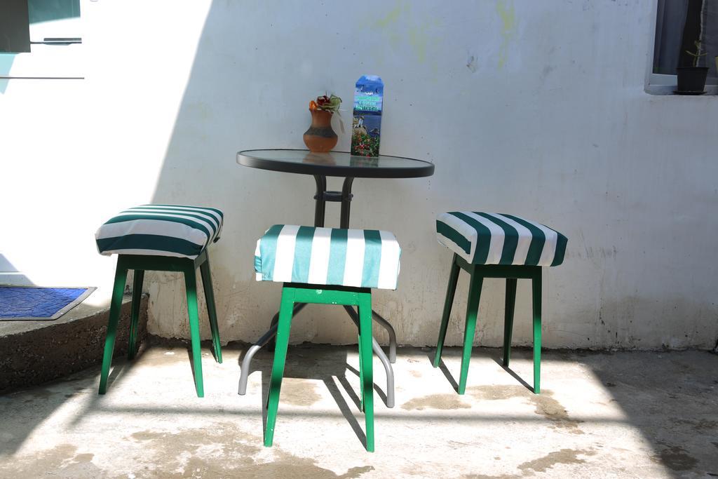 Guest House Nise Tiflis Dış mekan fotoğraf
